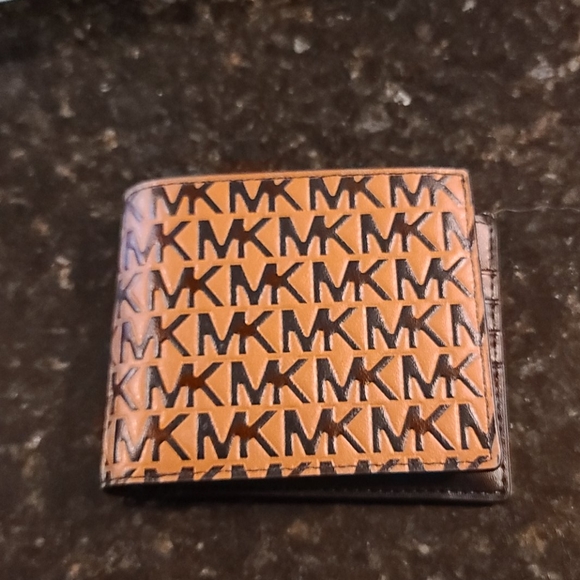 Michael Kors mens wallet - Picture 1 of 4